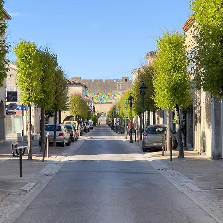 Les Suites Du 13 Aigues-Mortes Buitenkant foto